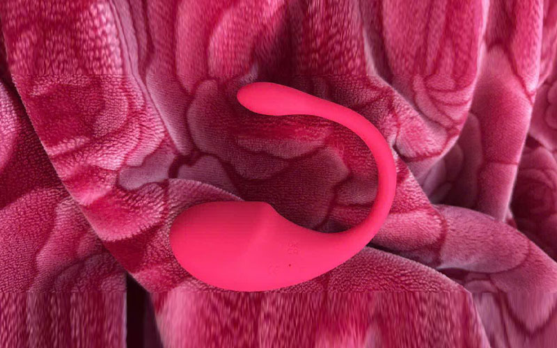 Tác Phẩm Trứng Rung Hai Đầu Vibrator - Điều Khiển App Điện Thoại Giá Rẻ